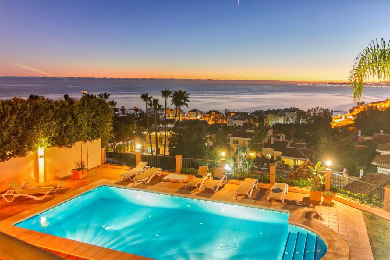 Beachside Villa With Panoramic Sea Views Benalmádena Exteriör bild