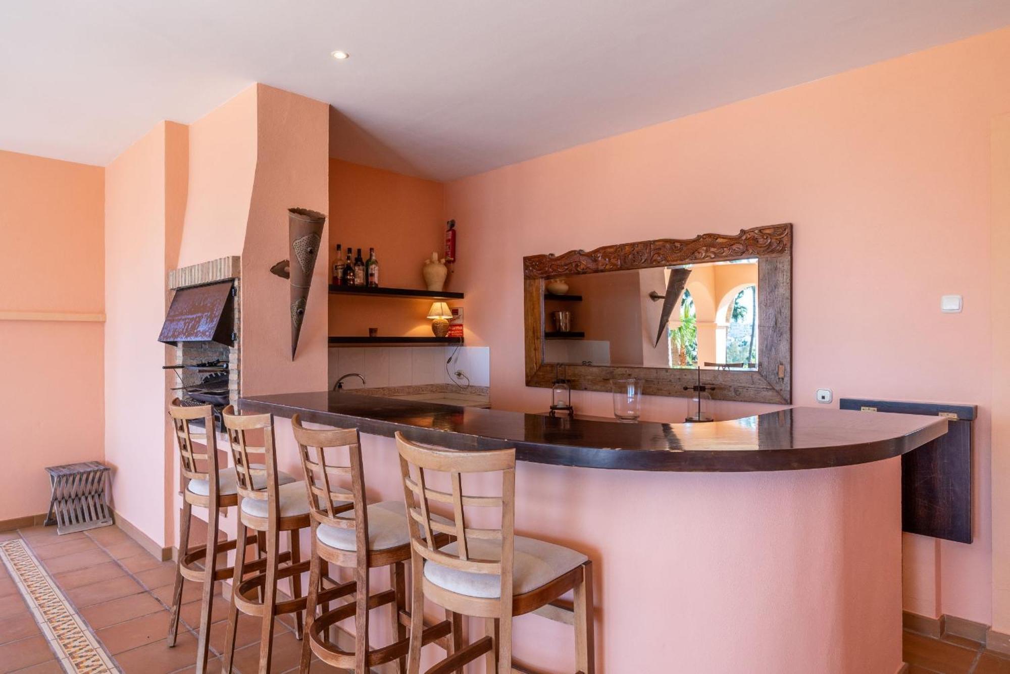 Beachside Villa With Panoramic Sea Views Benalmádena Exteriör bild